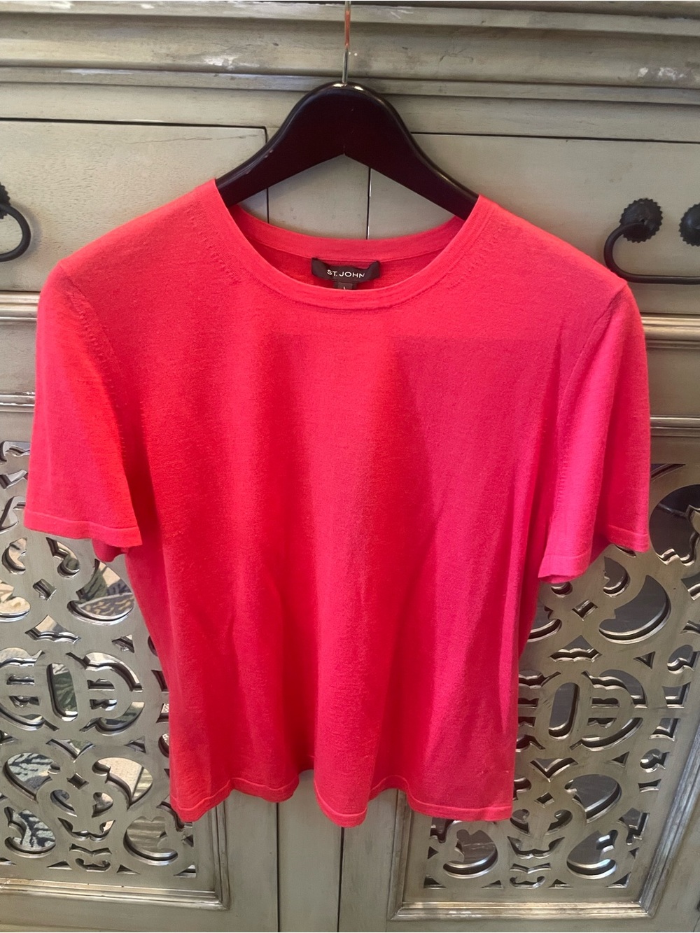 St. John Women’s  Short-Sleeve Crewneck Tee - color rogue